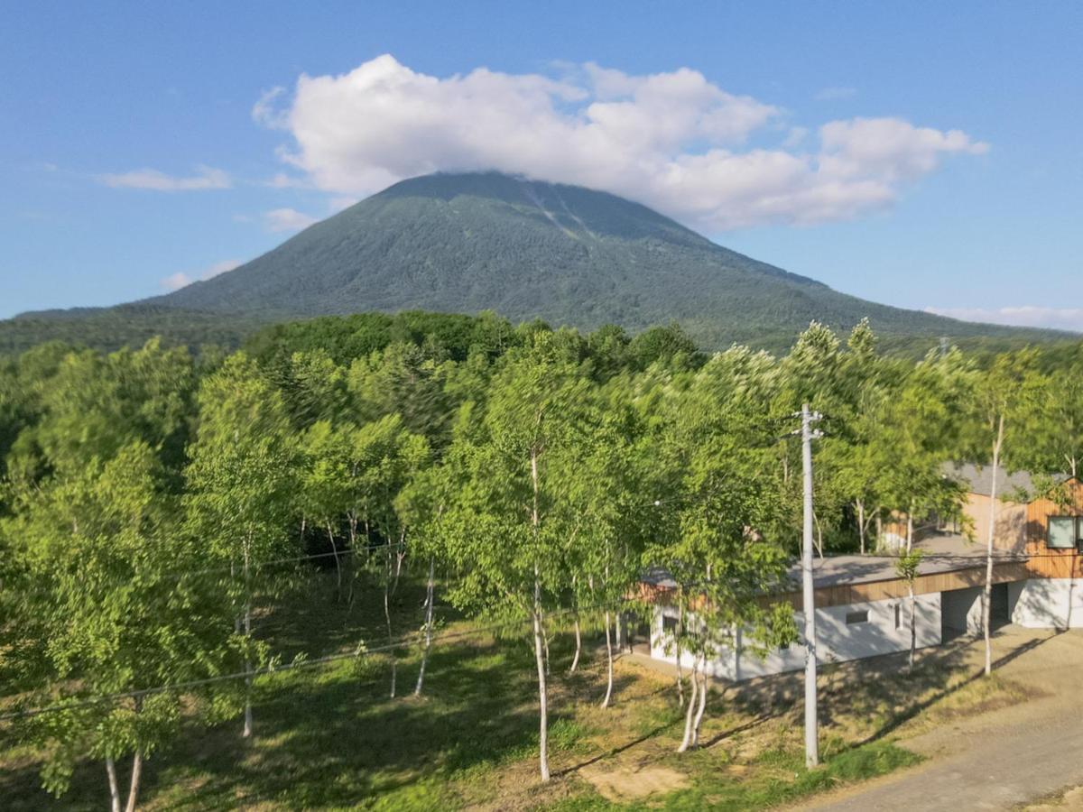 Gasthaus Coboushi オモヤ Niseko Exterior foto